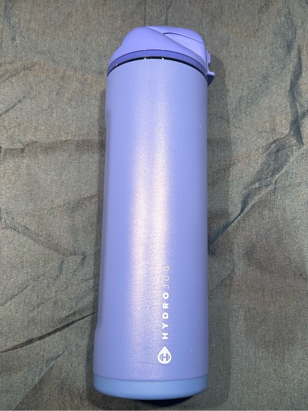 HydroJug Ease2o 24 oz water bottle in color Berry Pop